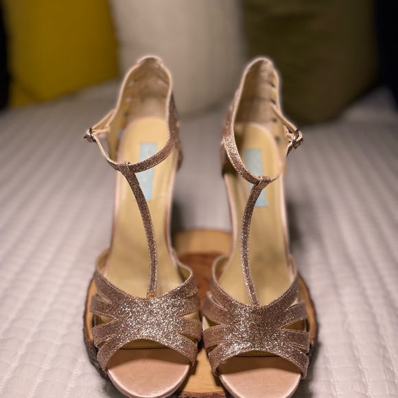 Blue by Betsey Johnson Tee Champagne Glitter Heels Size 9 - Picture 4 of 14